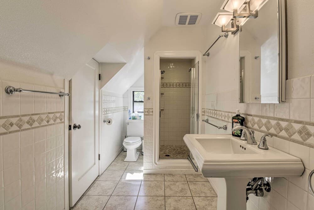 Charming Antioch Home w/ Private Yard + Grill
