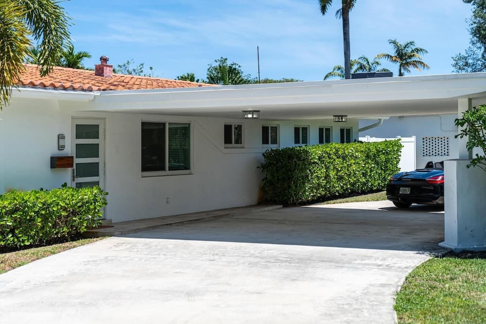 Exclusive Miami House with  Private Pool
