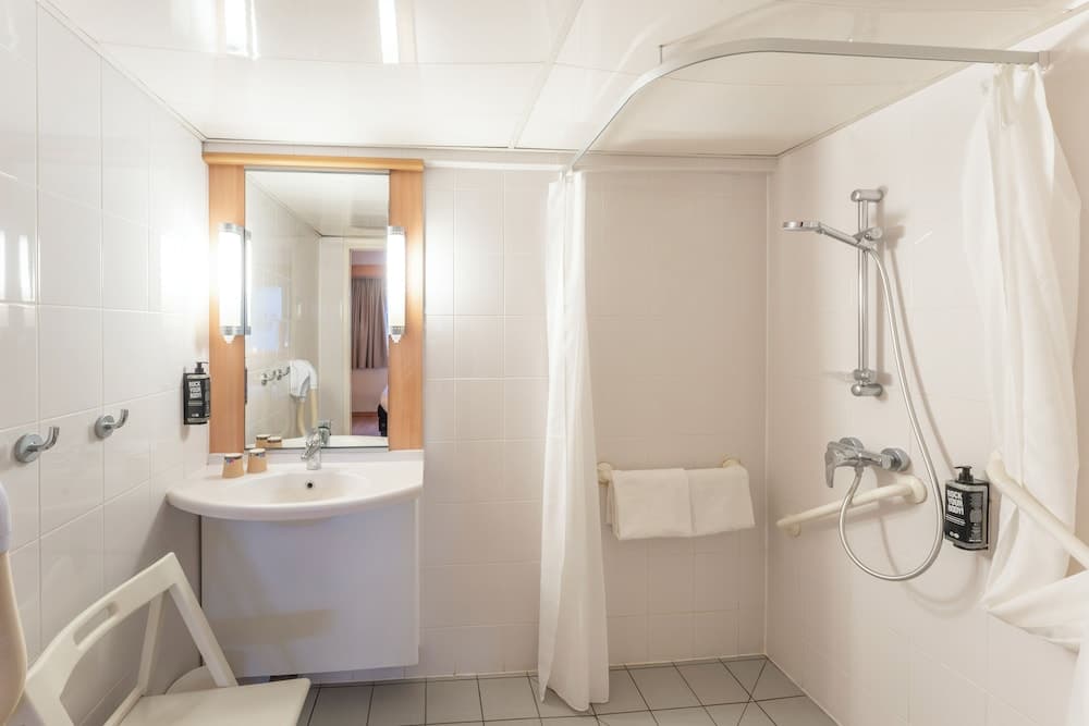 ibis Paris 17 Clichy-Batignolles