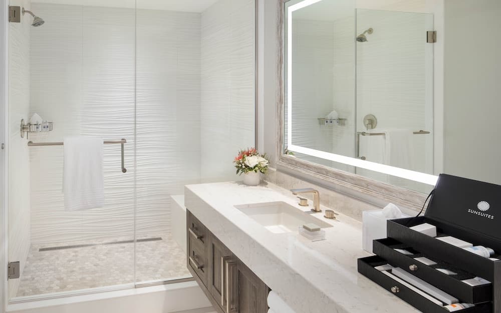 Sunseeker Resort Florida Gulf Coast, Curio Collection Hilton