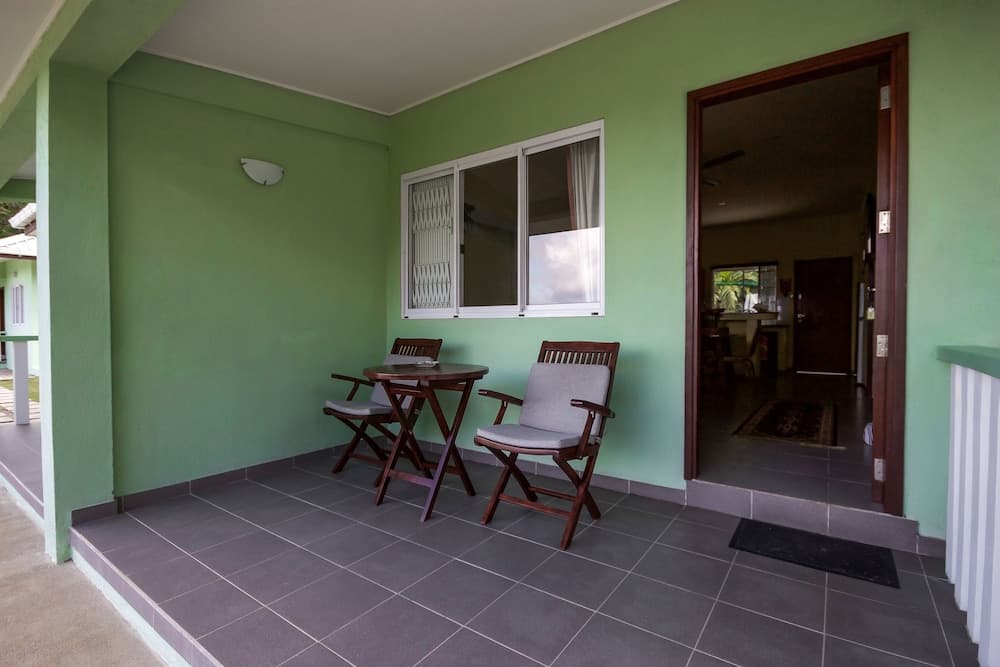 Surfers Self-Catering Chalets