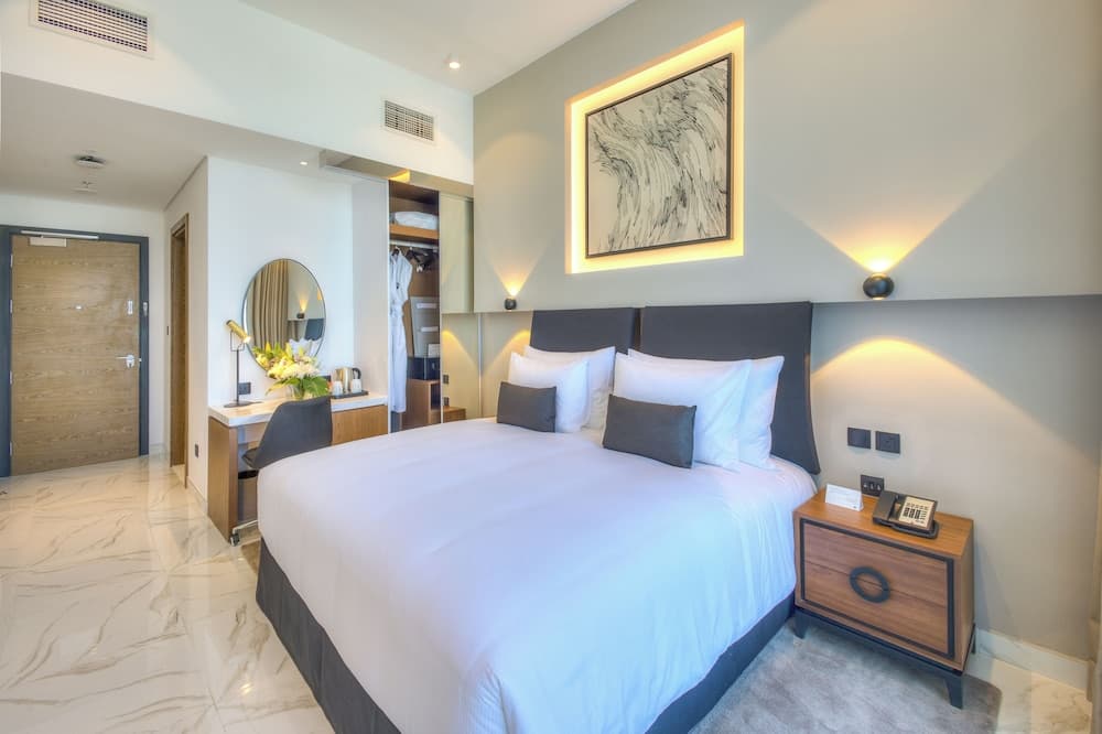 Holiday Inn Dubai Village Circle by IHG