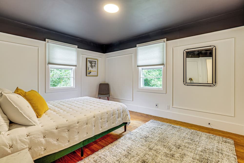 Families Welcome, Fenced Yard: Inviting Greer Home