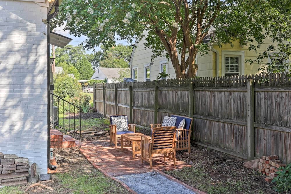 Historic Augusta Cottage w/ Mid Century Vibe!
