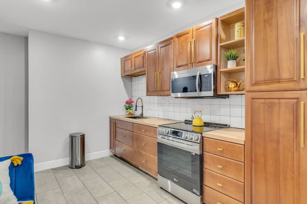 Patio Paradise Central City 2BR Philly