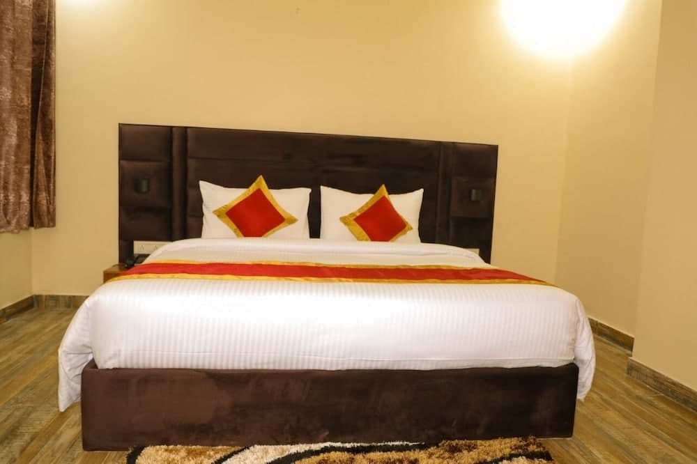 Sarla Hotel Inn