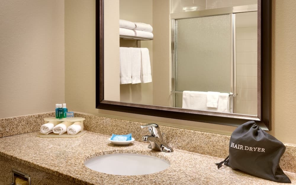 Holiday Inn Express & Suites Orem-North Provo by IHG