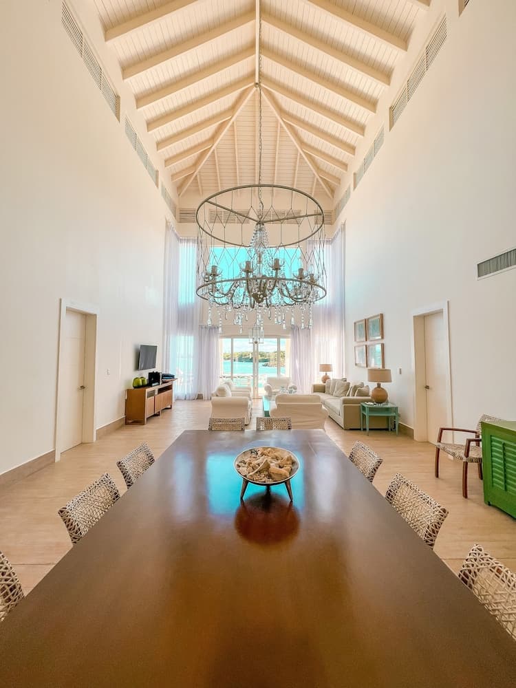 Peninsula Esmeralda Luxury Hotel & Villas
