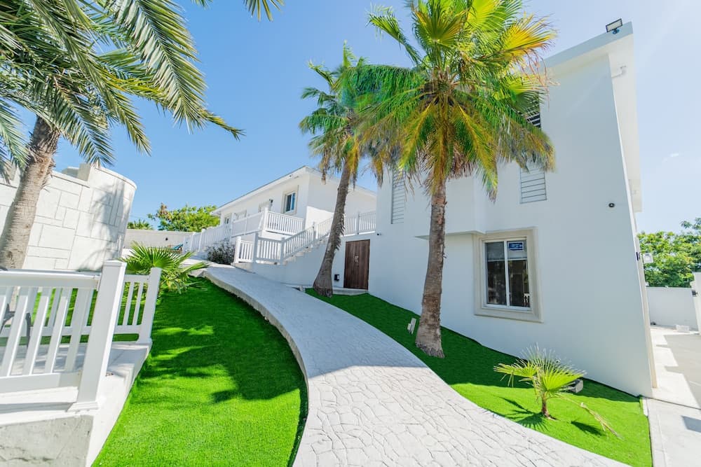 Le Bleu Bed and Breakfast