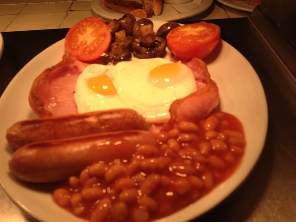 George Inn, Mere
