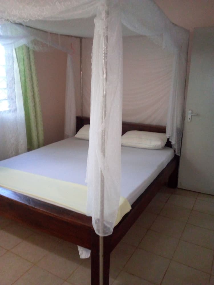 Delina Cottage Diani