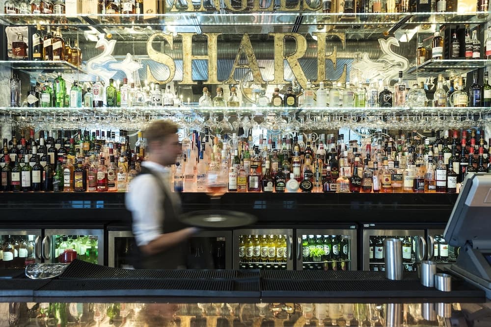 Angel's Share Hotel