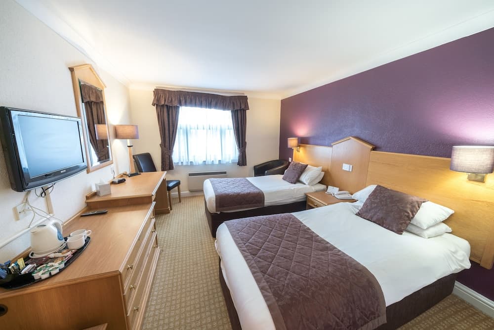 The Everglades Park Hotel