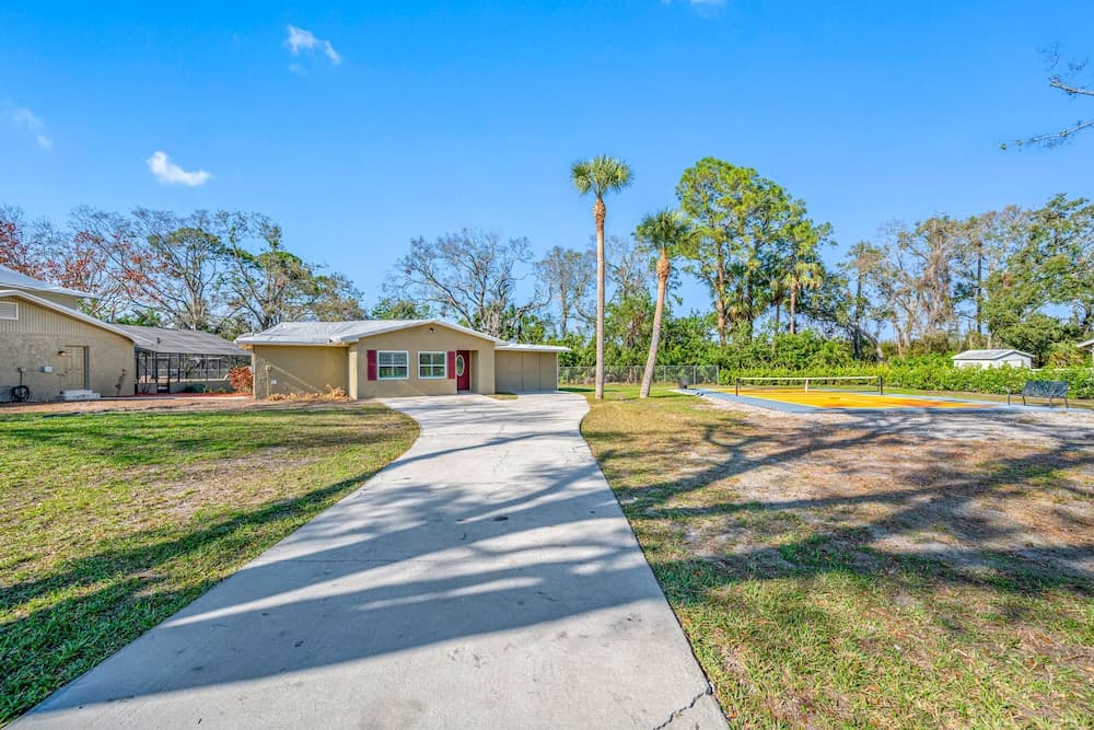 The Perfect Family Retreat w Pool and Games