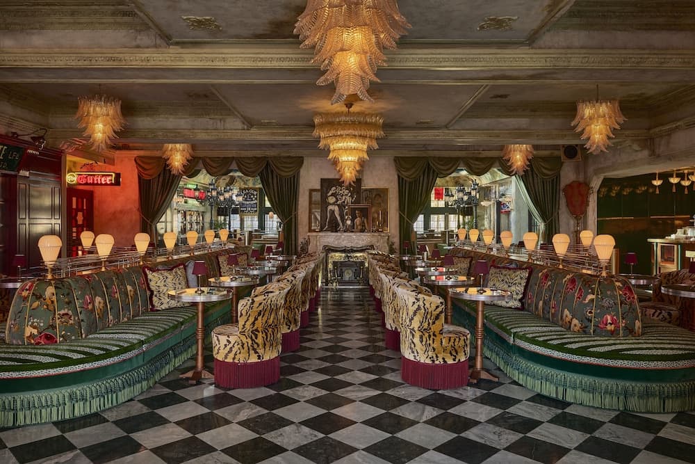dining