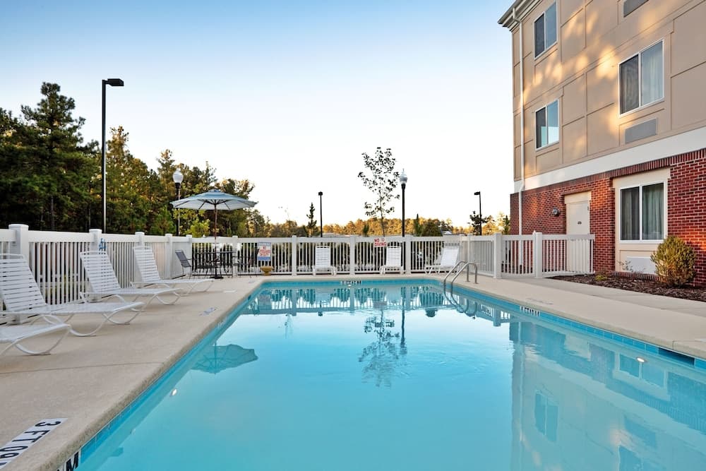 Holiday Inn Express Hotel & Suites Southern Pines by IHG