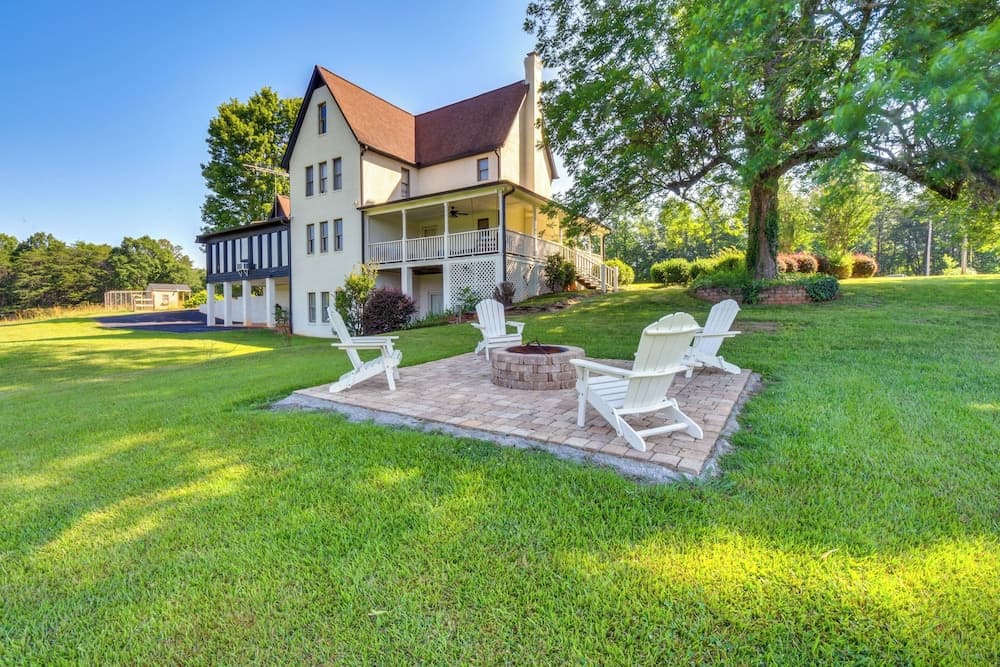 Home w/ Fire Pit on 27 Acres in Walhalla!