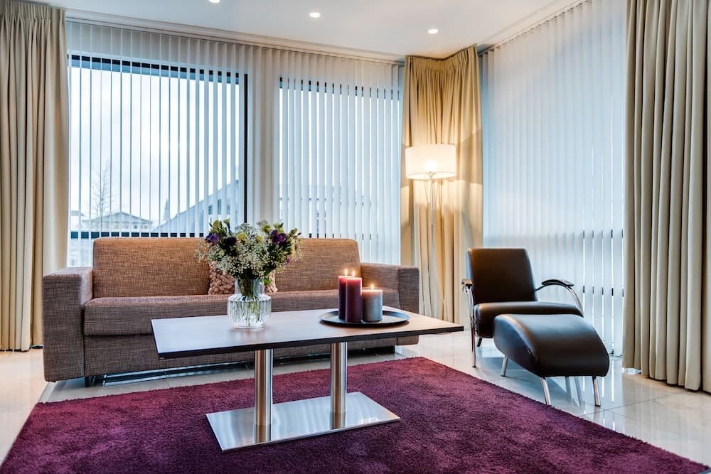 Black Pearl Luxury Apartments