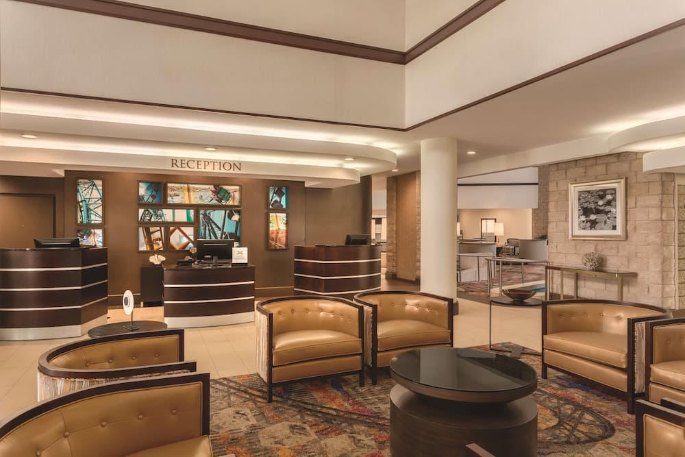 Embassy Suites by Hilton Orlando International Dr ICON Park
