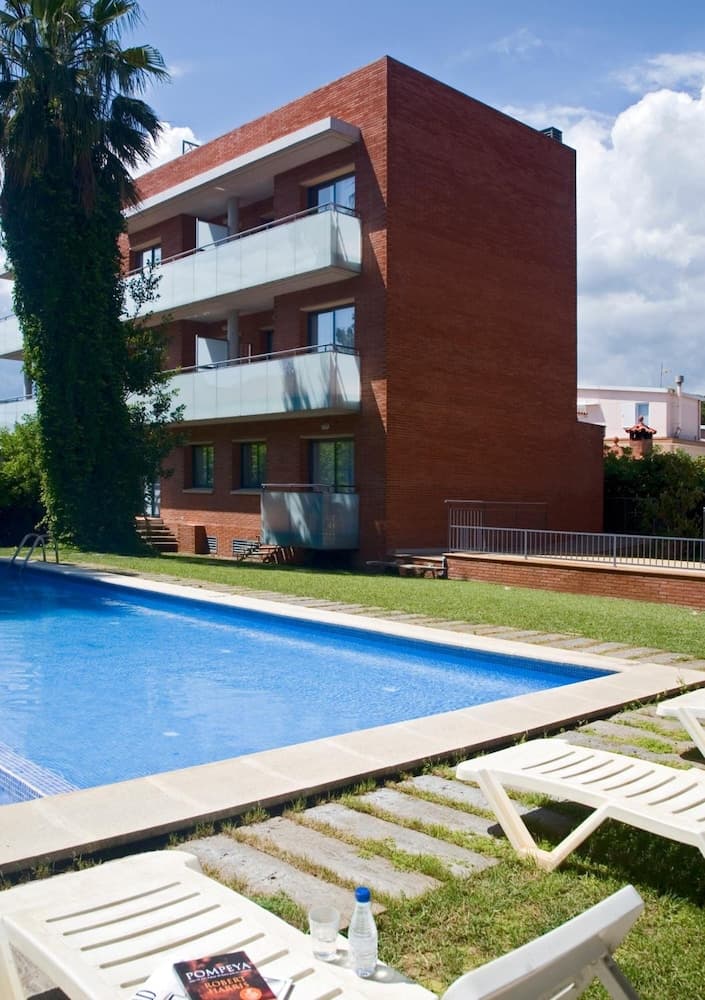 SG Costa BCN Apartments