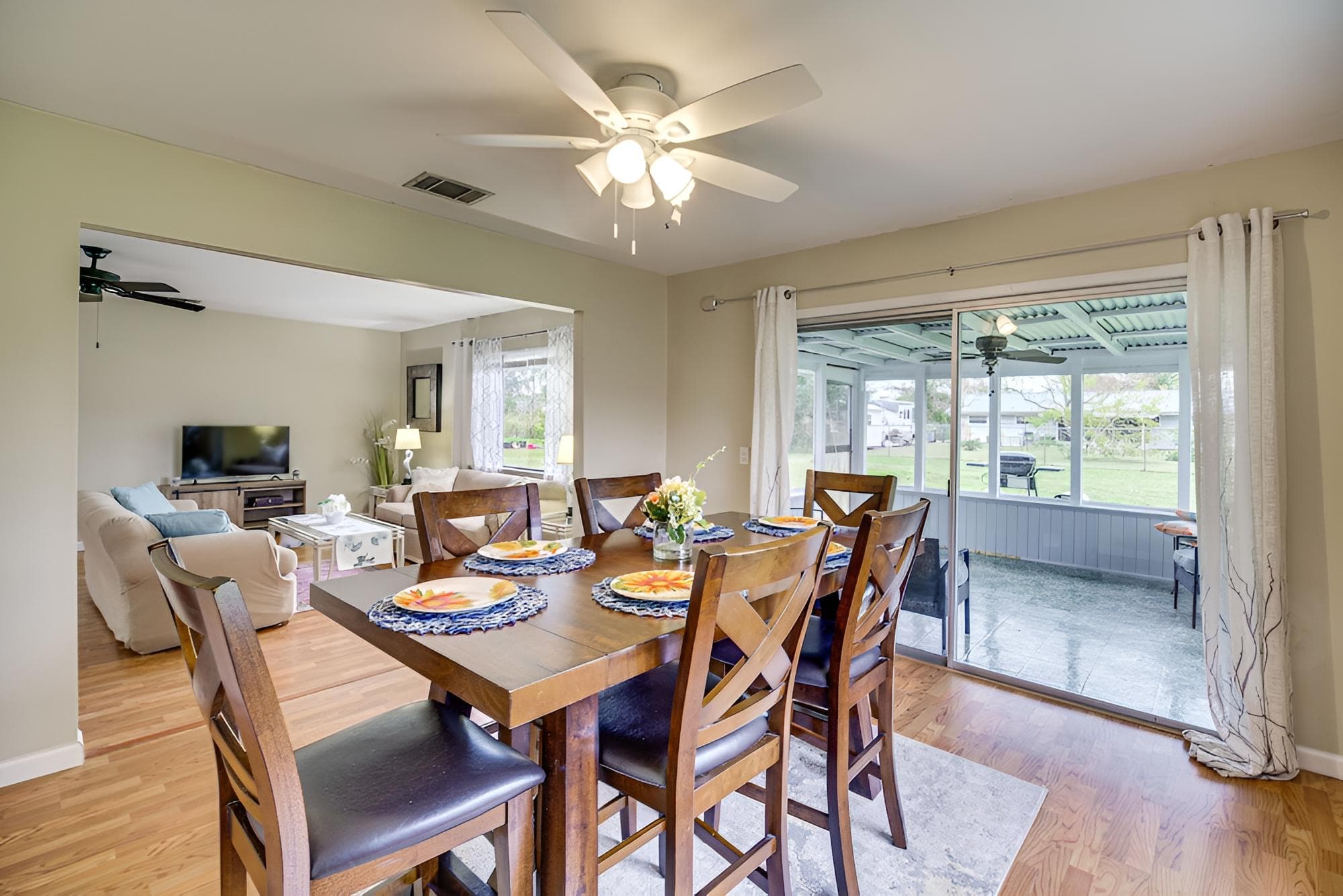 Palm Bay Home w/ Screened Porch - 8 Mi to Beaches!