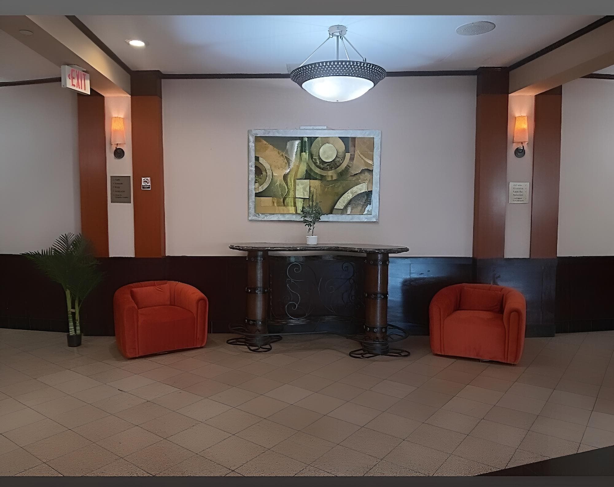 Clarion Hotel & Suites
