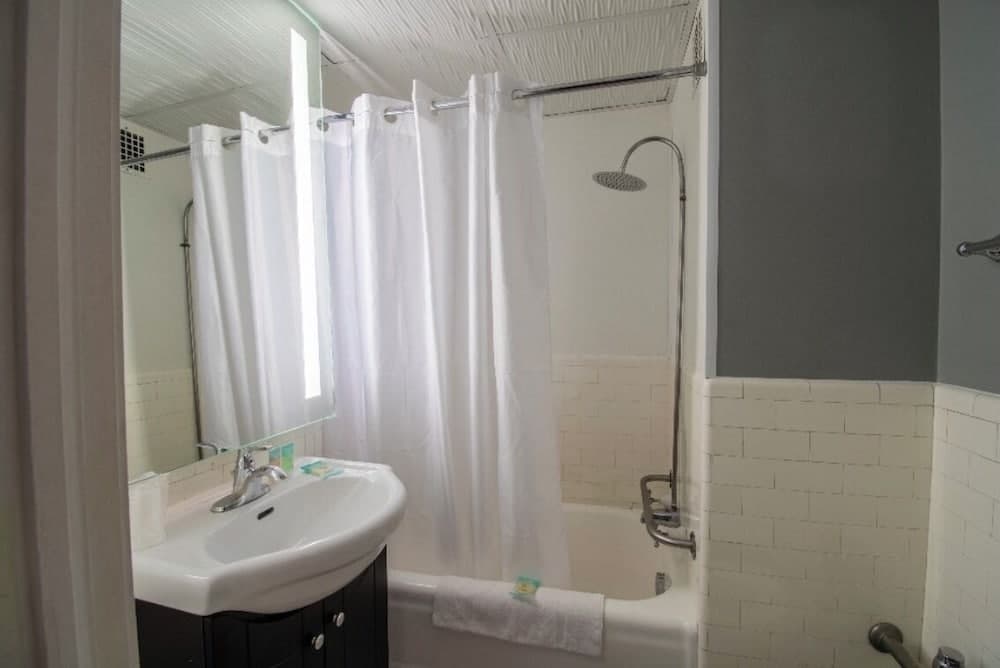 The Androy Hotel - Superior Duluth