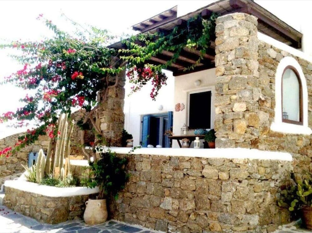 Beautiful Apt In Ano Mera Village