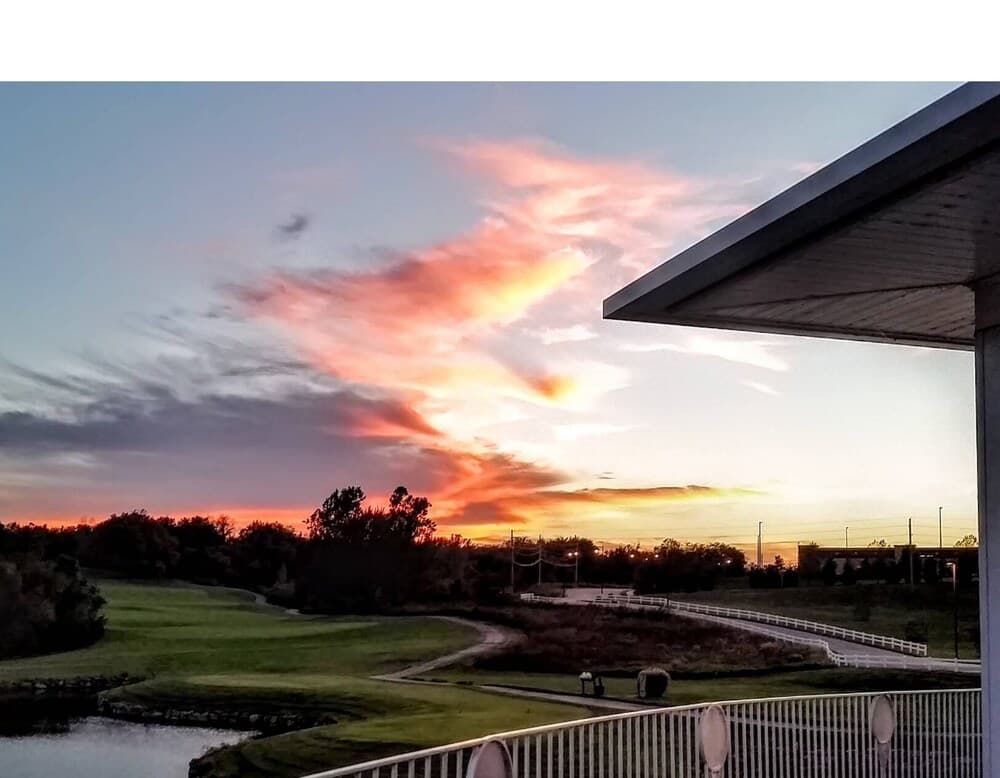 Sonesta Essential Hotels & Suites Kansas City/Blue Springs