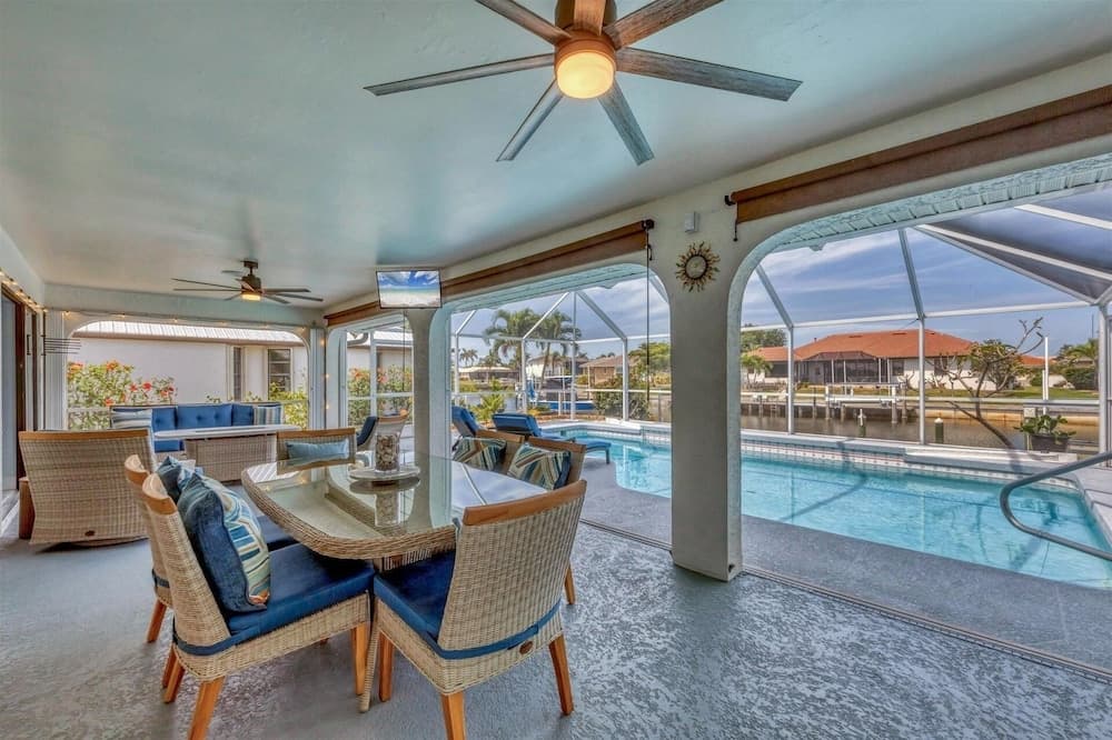 Punta Gorda 3-Bedroom Canalfront Vacation Home with Pool 3 Home