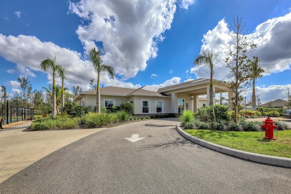 Punta Gorda 2 Bedroom Home Dog Friendly! 2 Home