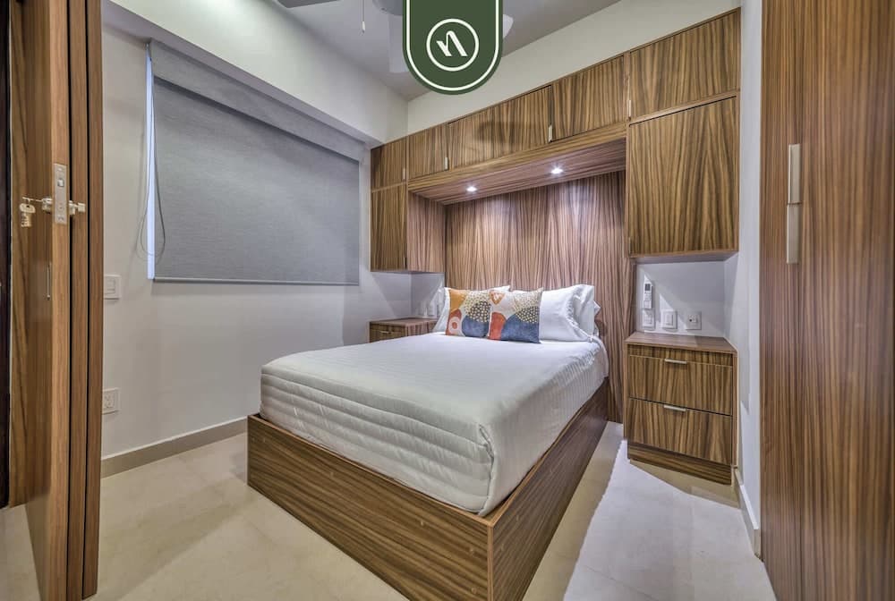 Brand New 1 BR Condo - Pool - Jacuzzi - Gym