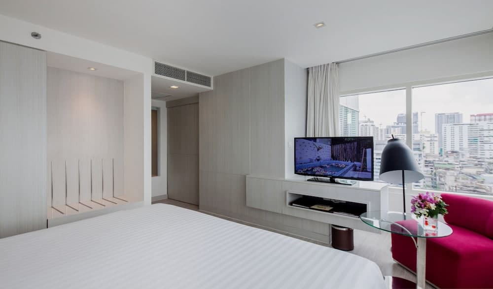 Centara Watergate Pavilion Hotel Bangkok