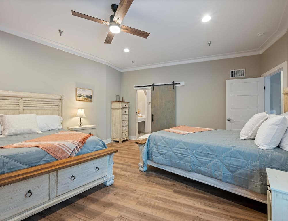 Carters Court Grand Escape