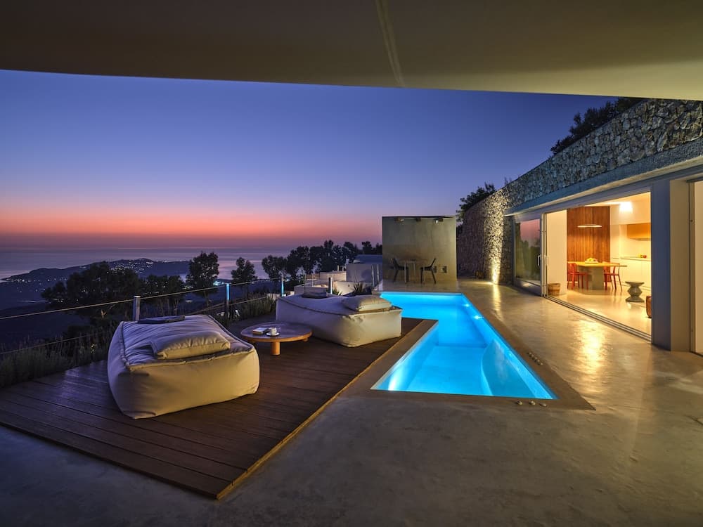 Santorini Heights