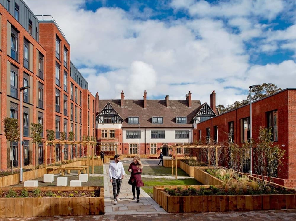 Stylish Rooms and Studios - COVENTRY - Campus Accommodation