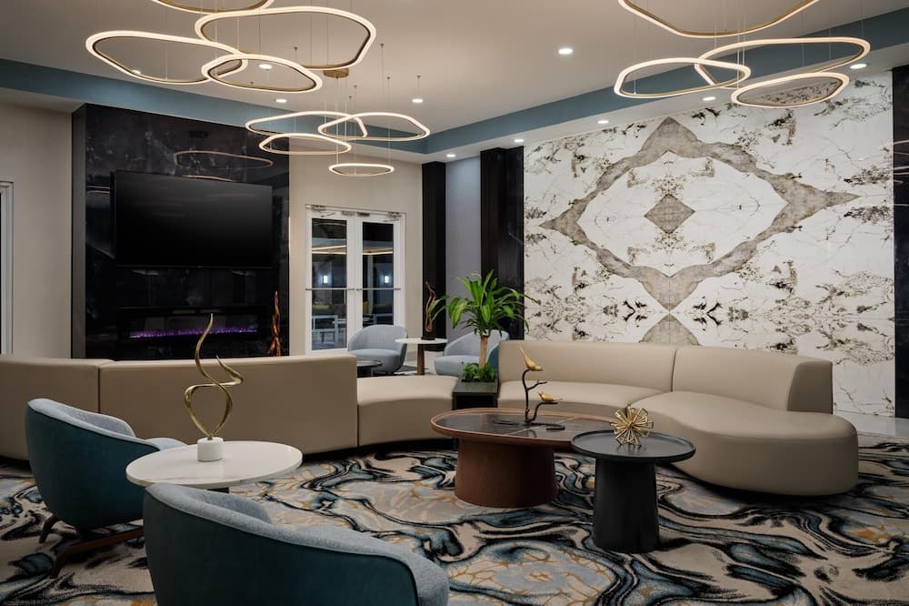 DoubleTree by Hilton Brunswick
