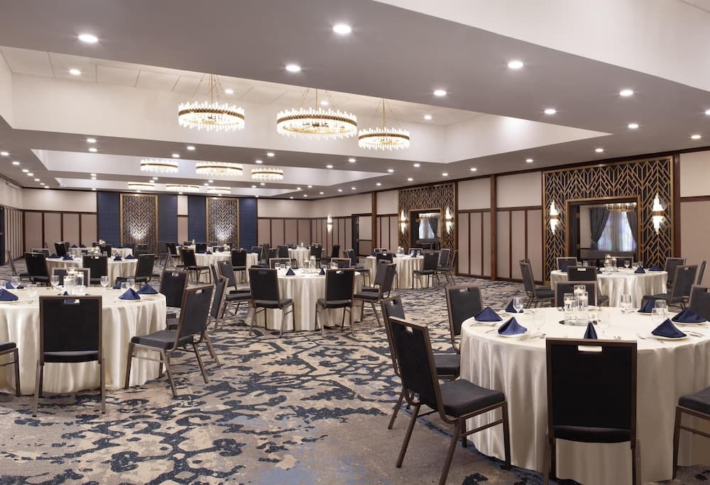 Hotel Royer Urbana Champaign, Tapestry Collection by Hilton