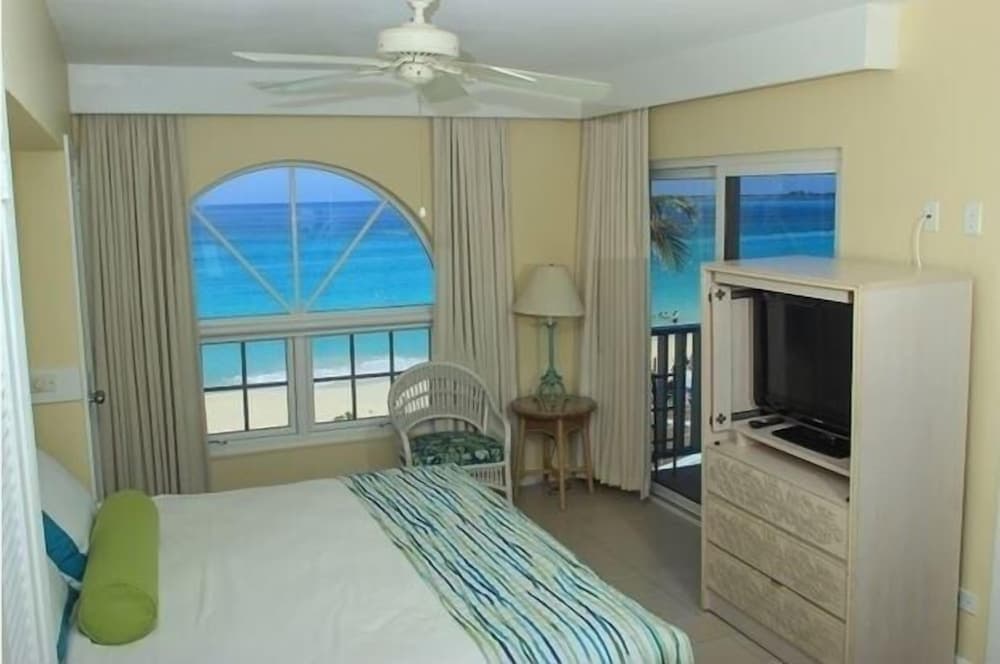Paradise Island Beach Club