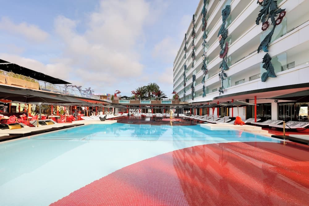 Ushuaïa Ibiza Beach Hotel - Adults Only - Club Entrance Included