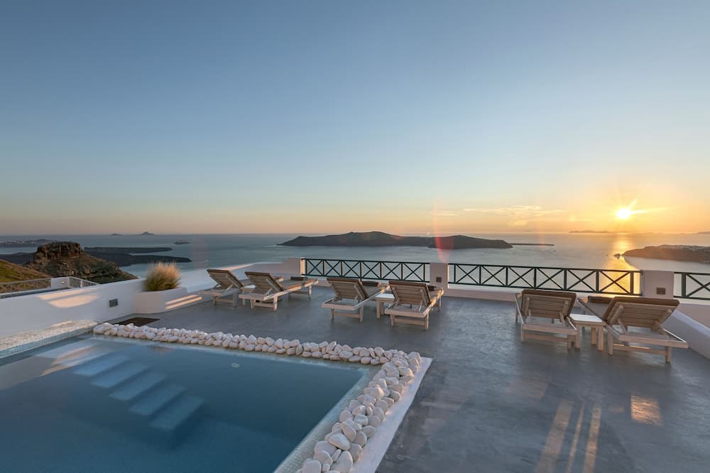 Afroessa Hotel by Caldera Houses
