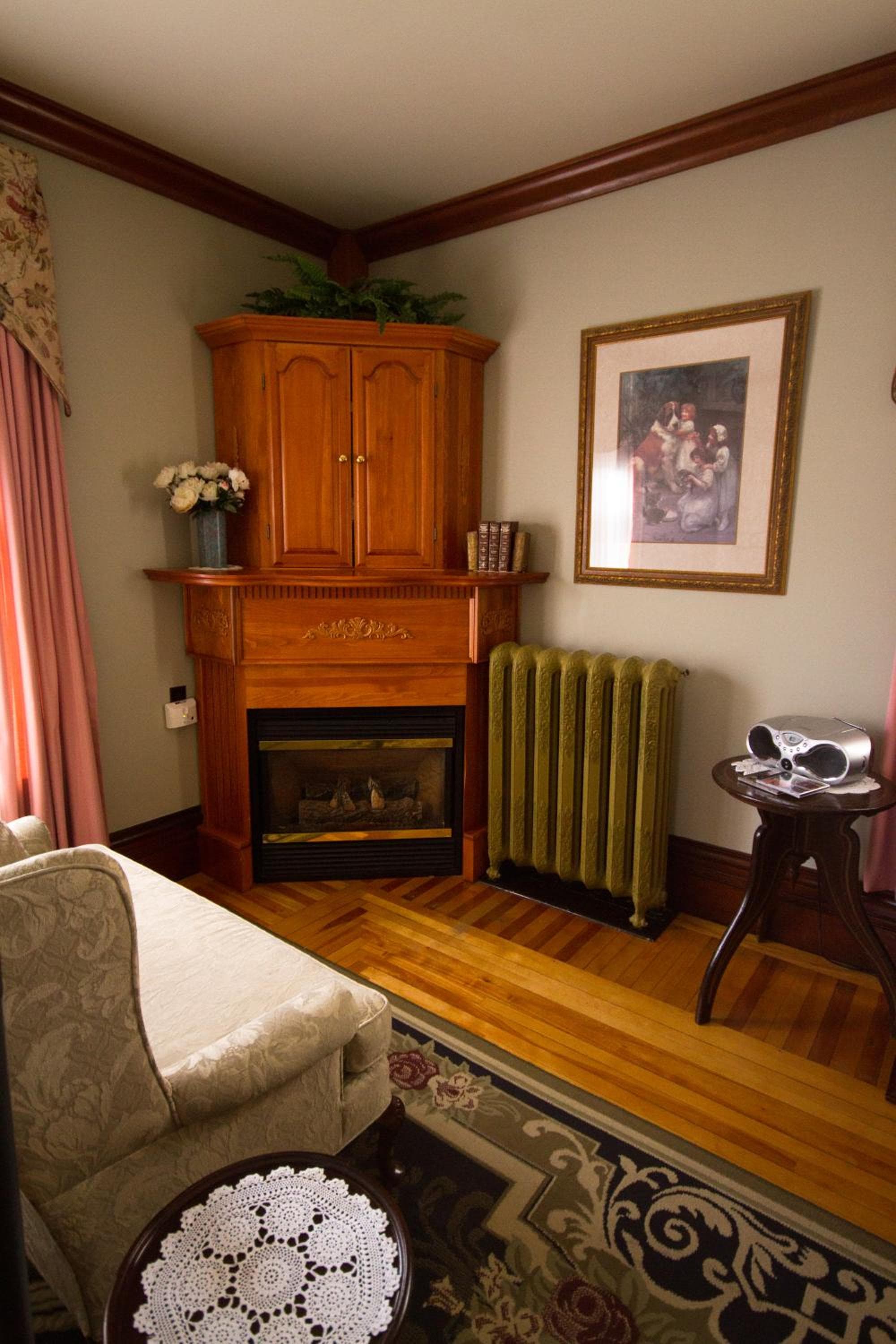 Victoria's Historic Inn