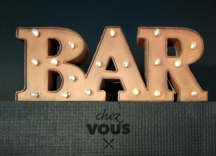 bar
