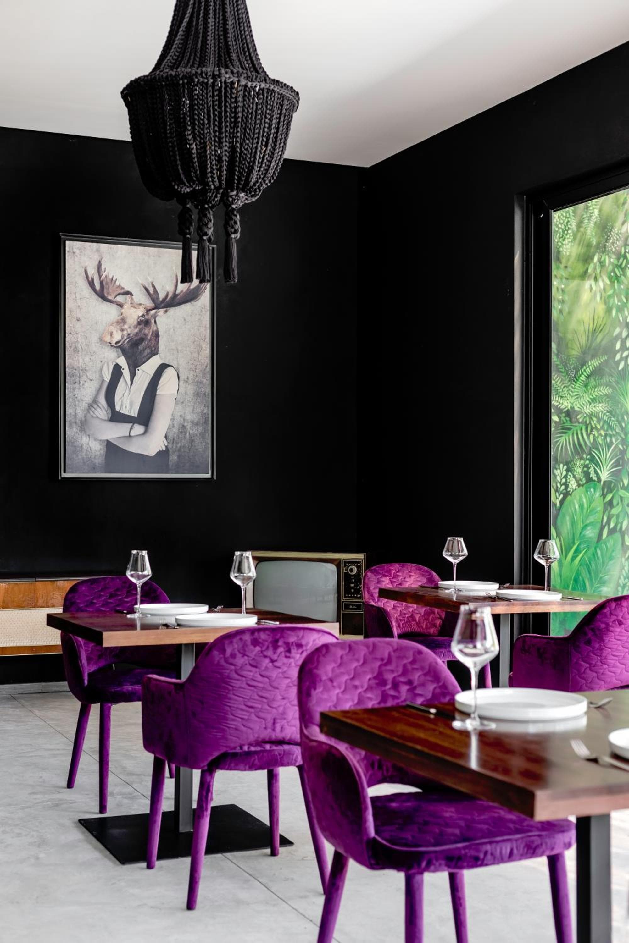 restaurant