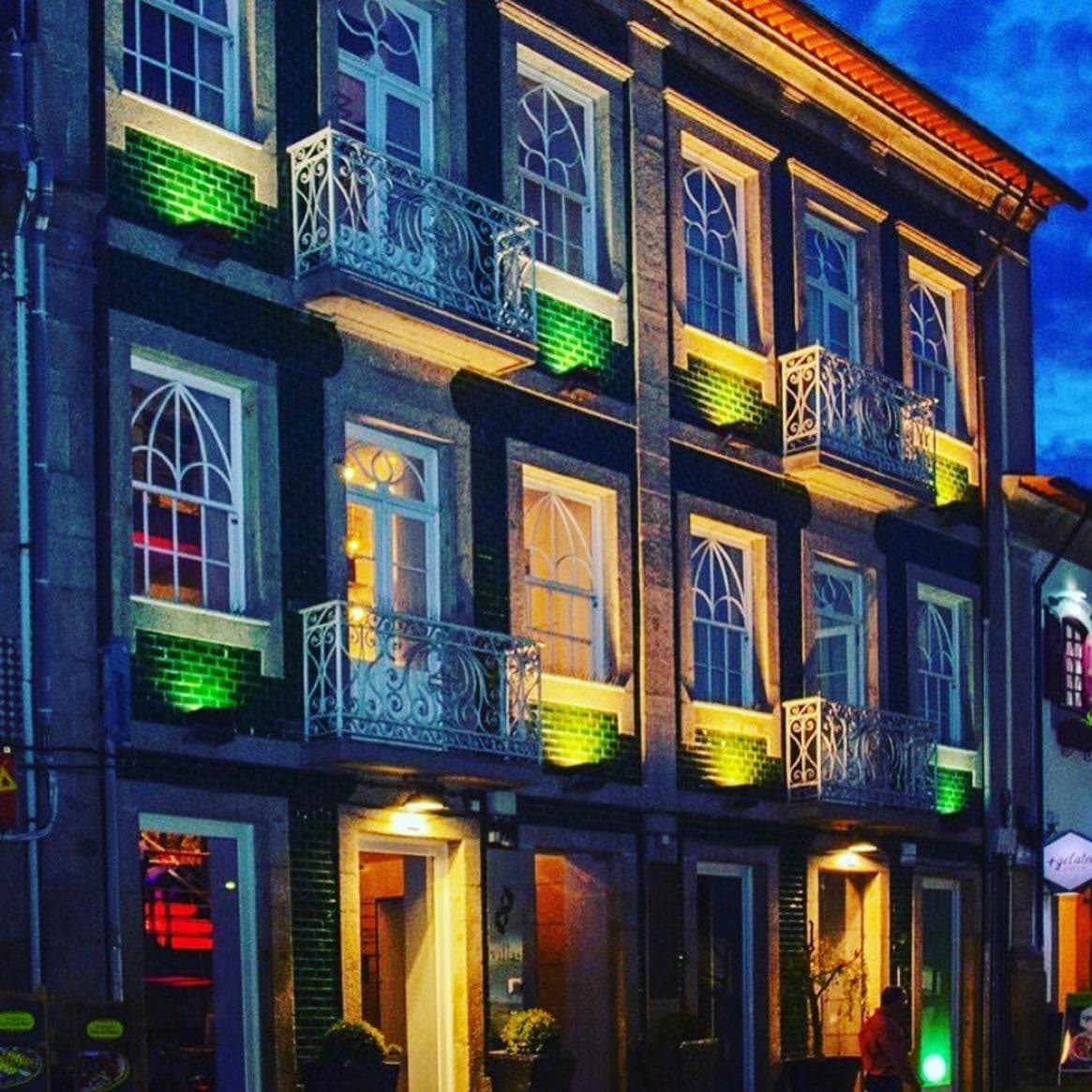 8 VILLAS Hotel