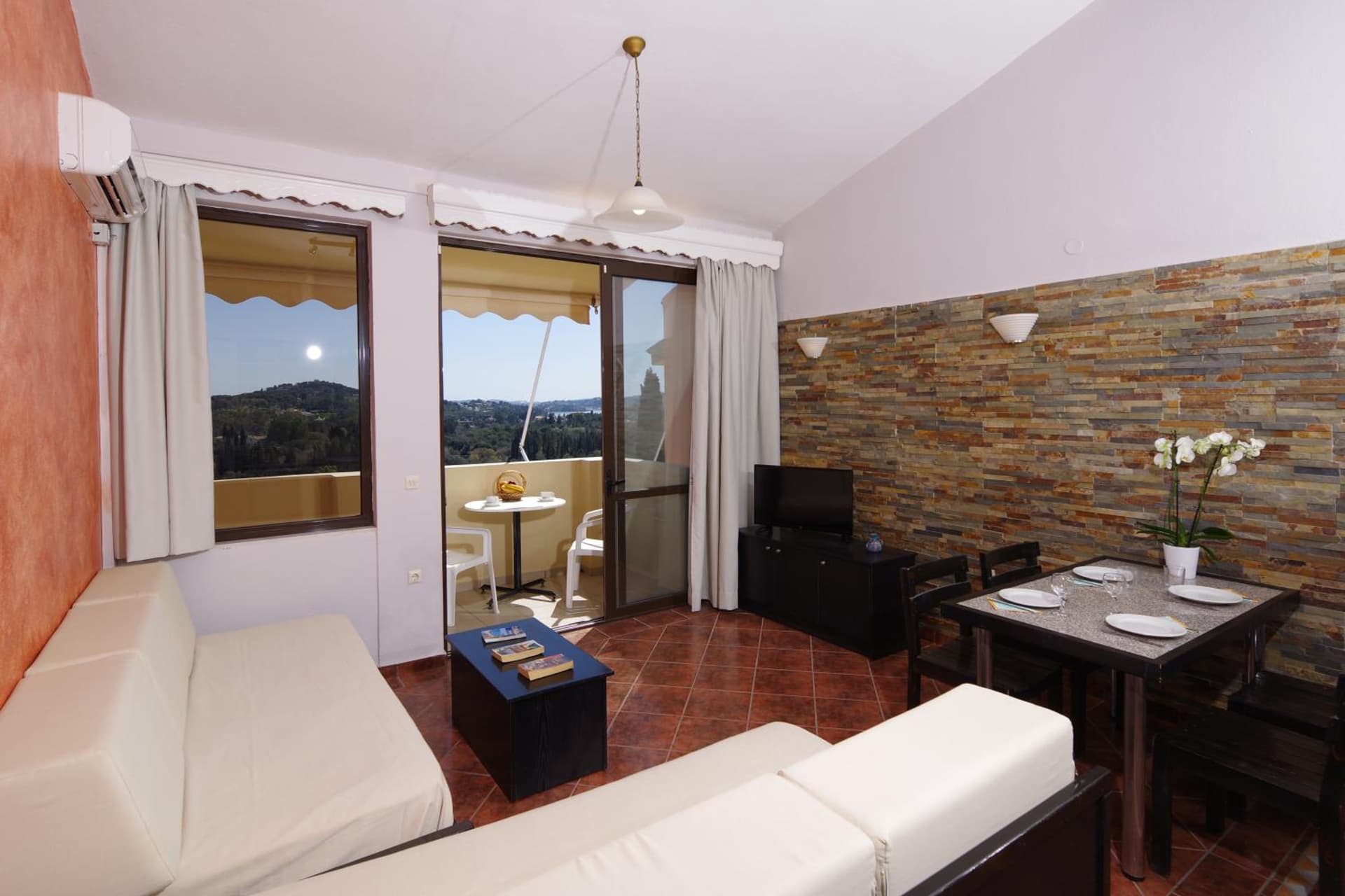 Penelope Apartment Hotel