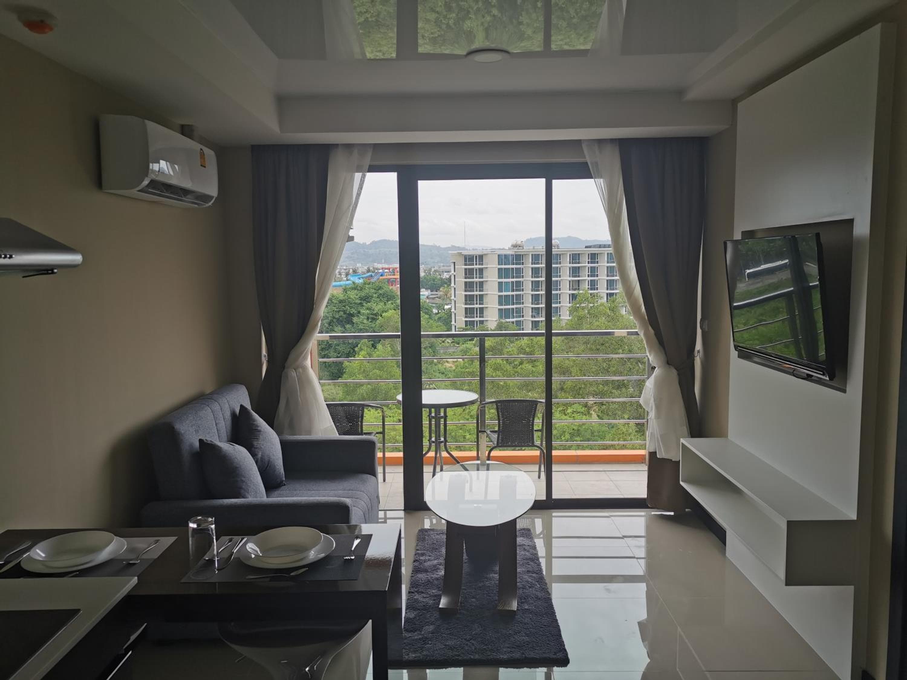 Apartments MBC No. 2306