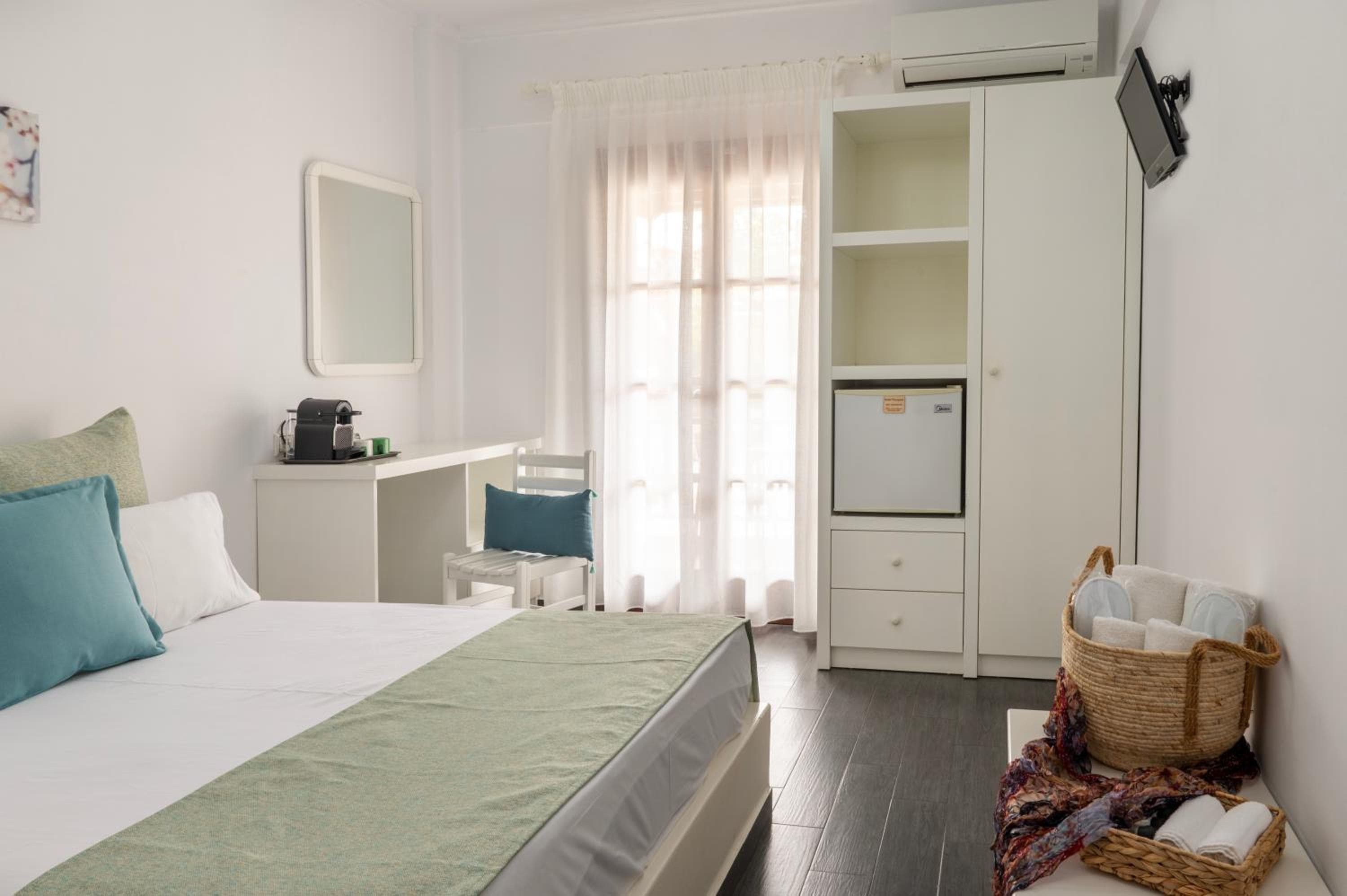 Hotel Theopisti
