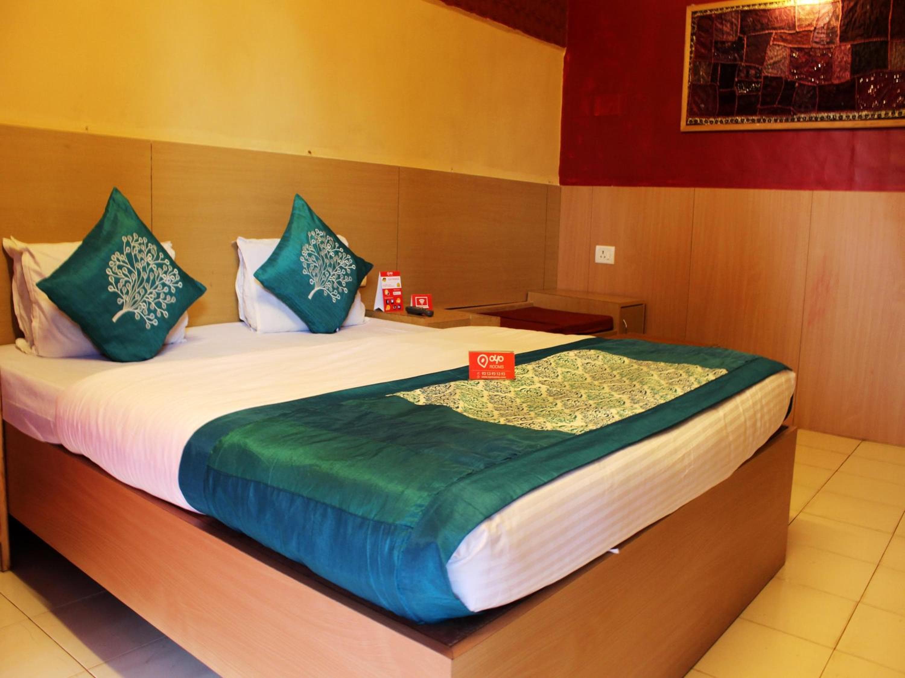 Raj Resort, Bogmalo Beach, Goa
