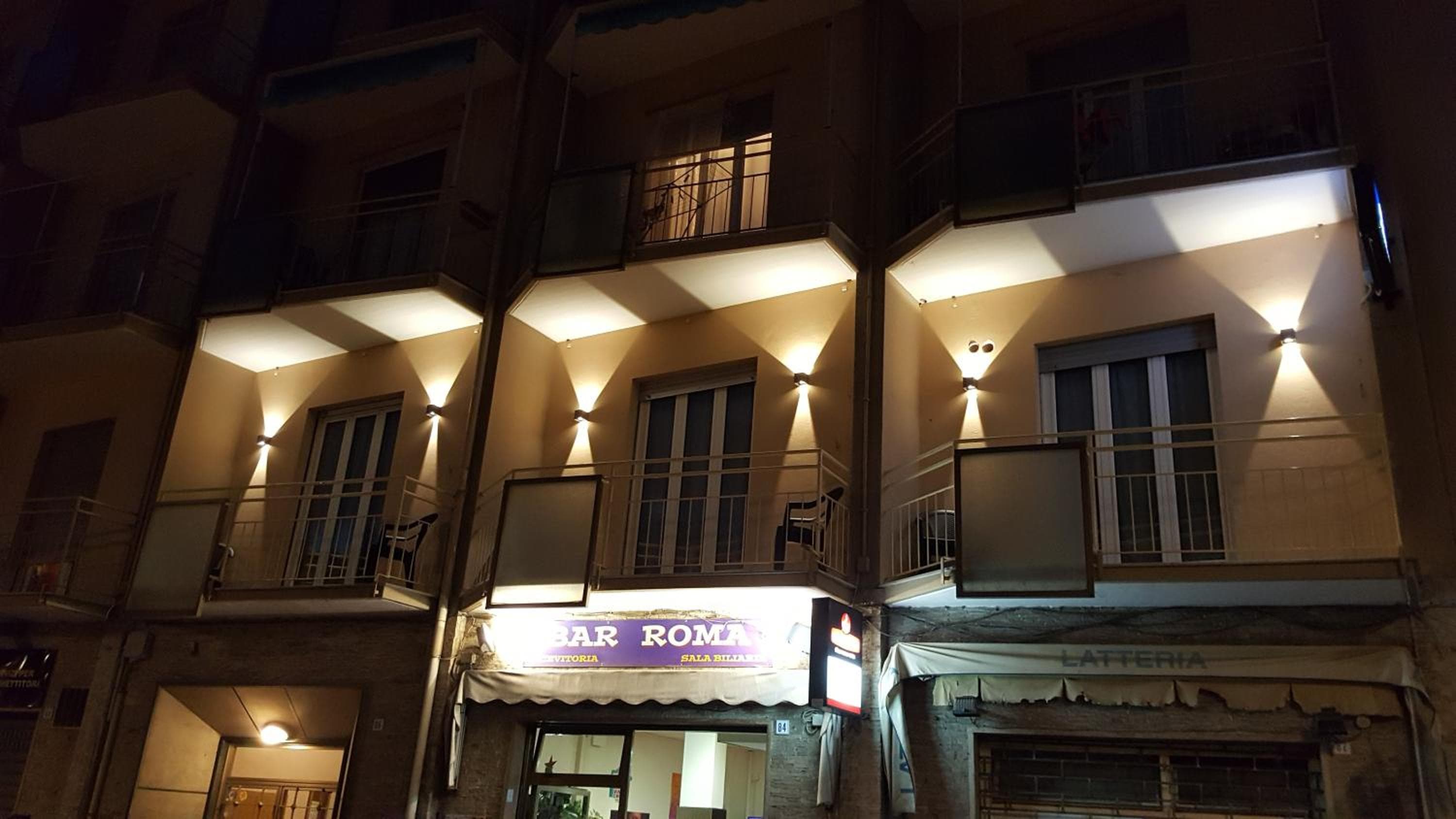 Albergo Aduepassi & Servizio Bike Room